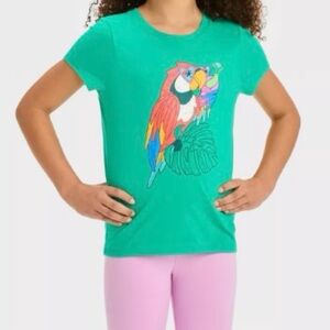Green Parrot Graphic T-Shirt